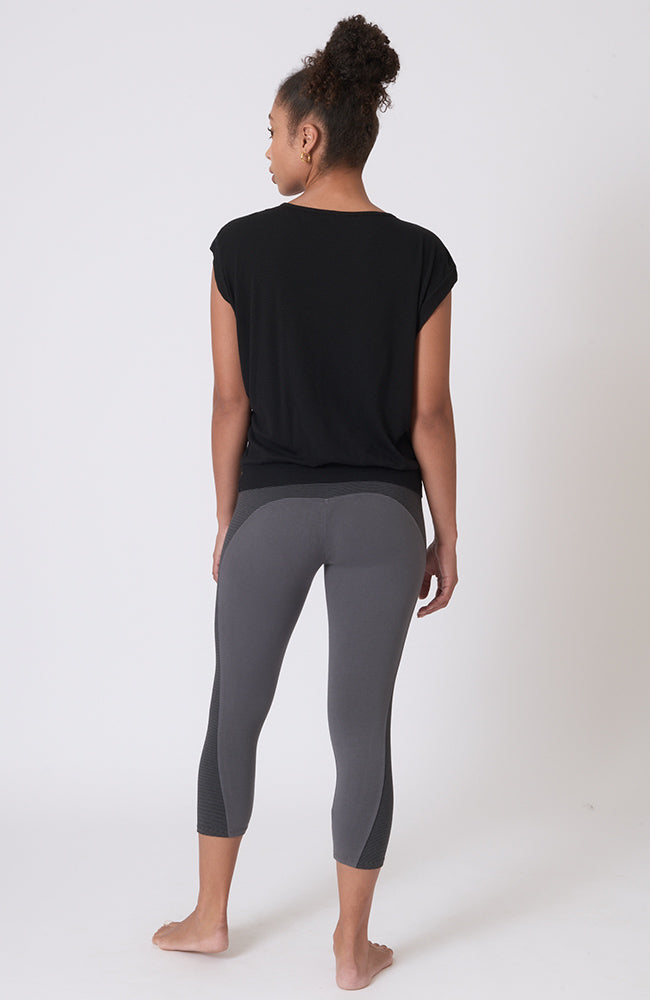 Ribbed Studio Coverup ~ Black