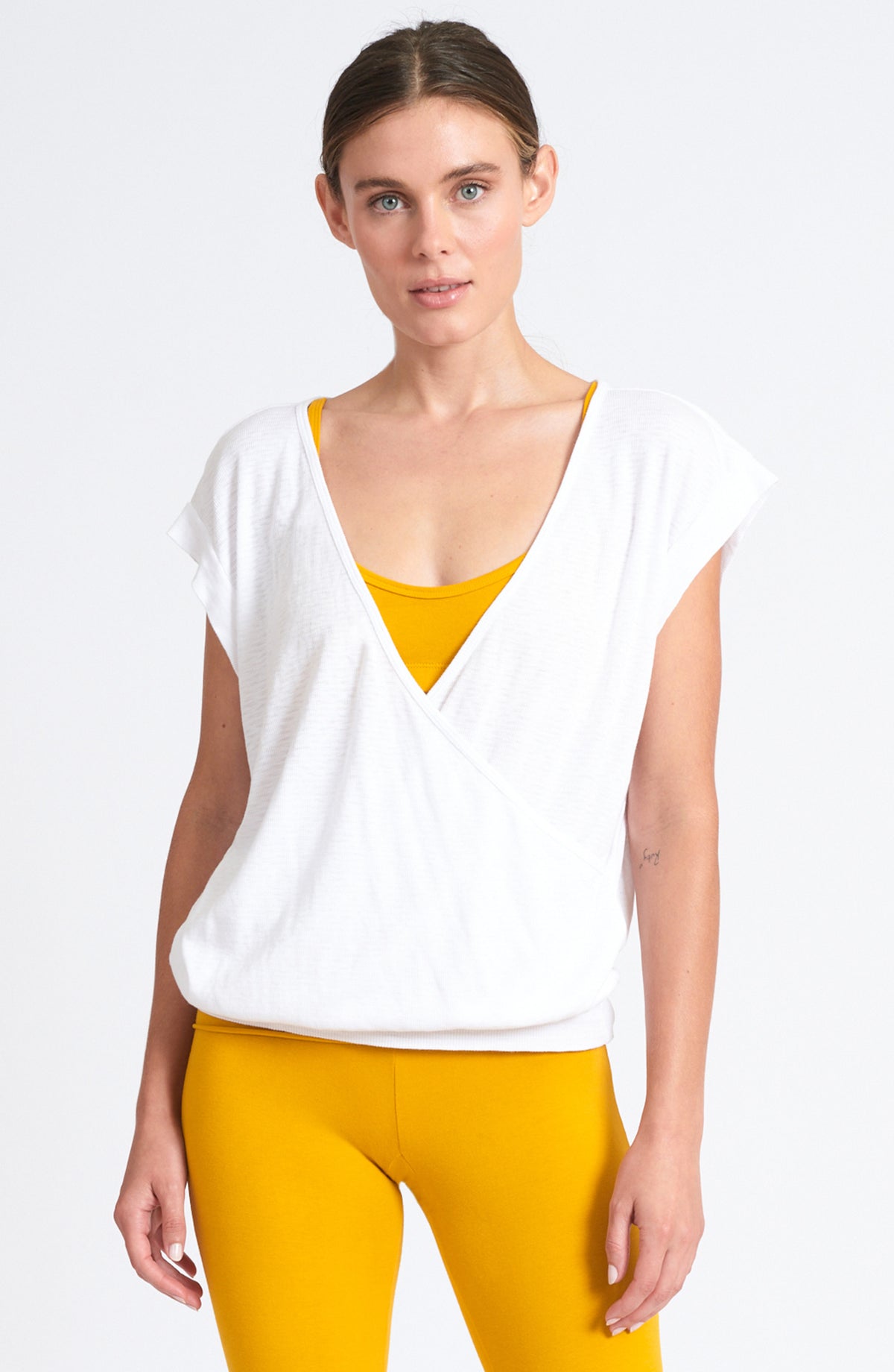 Ribbed Studio Coverup ~White