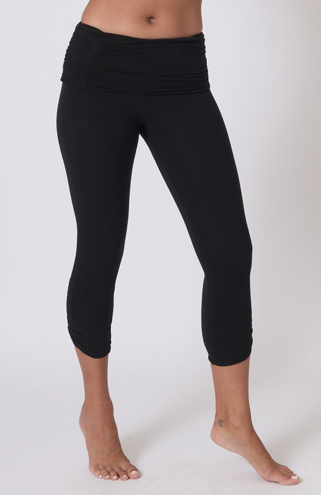 Shirred Ahimsa Capri ~Black