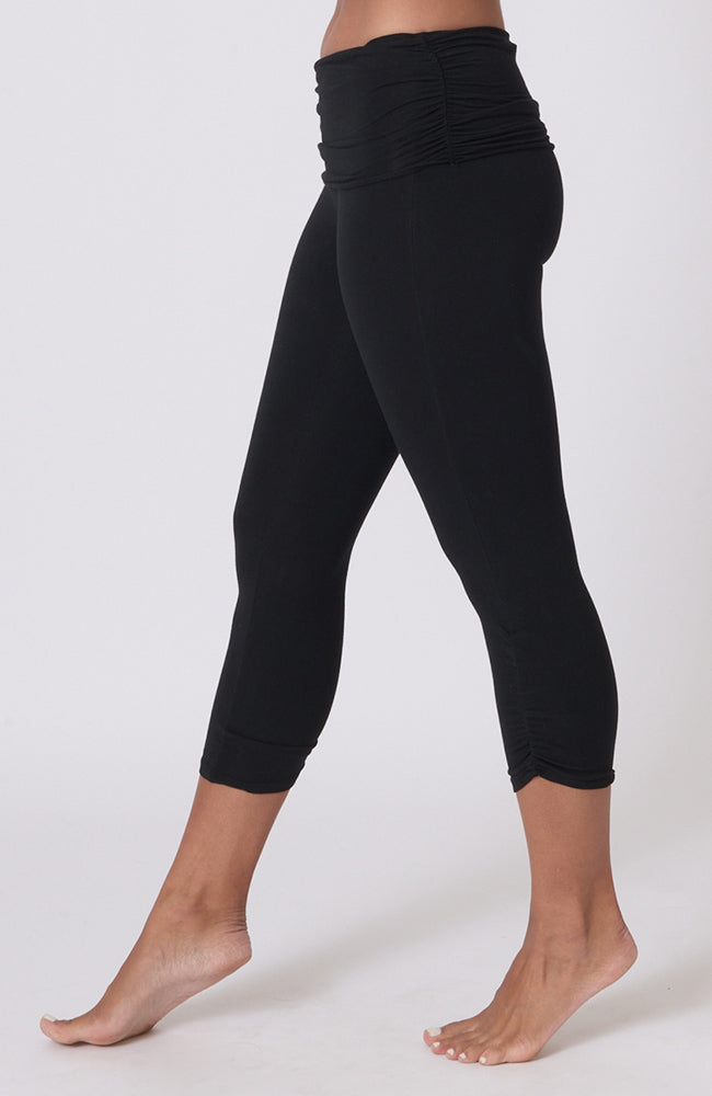 Shirred Ahimsa Capri ~Black
