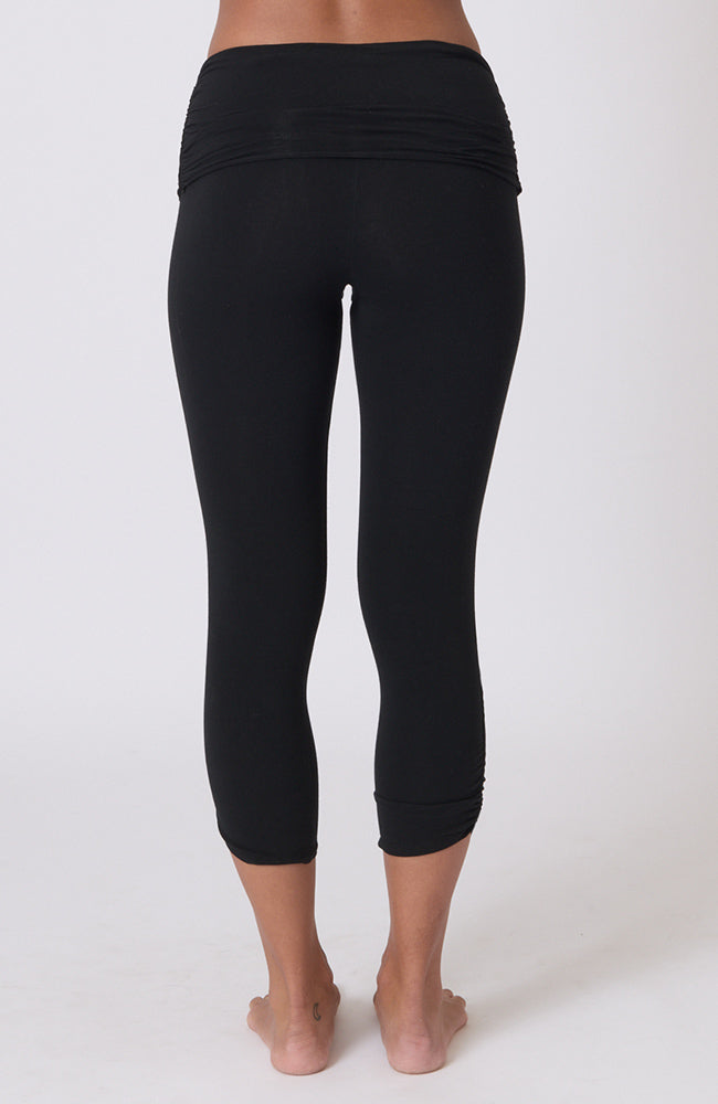 Shirred Ahimsa Capri ~Black
