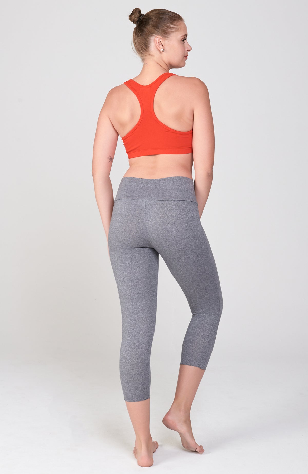 Double Waist Pose Capri ~Sterling