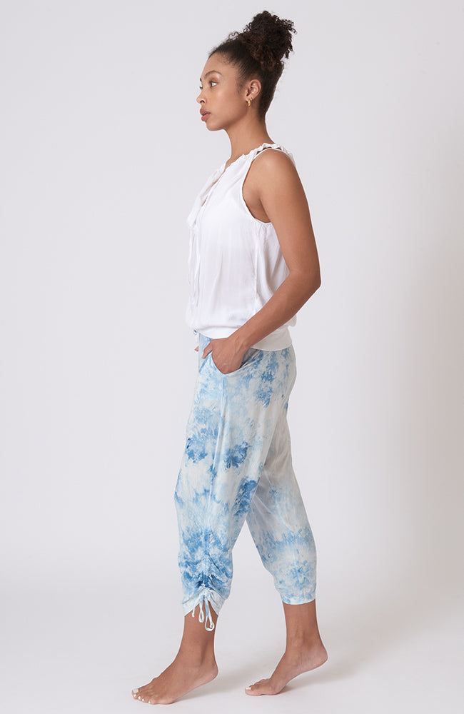 Harem Cool Capri ~ Wild Blue Yonder