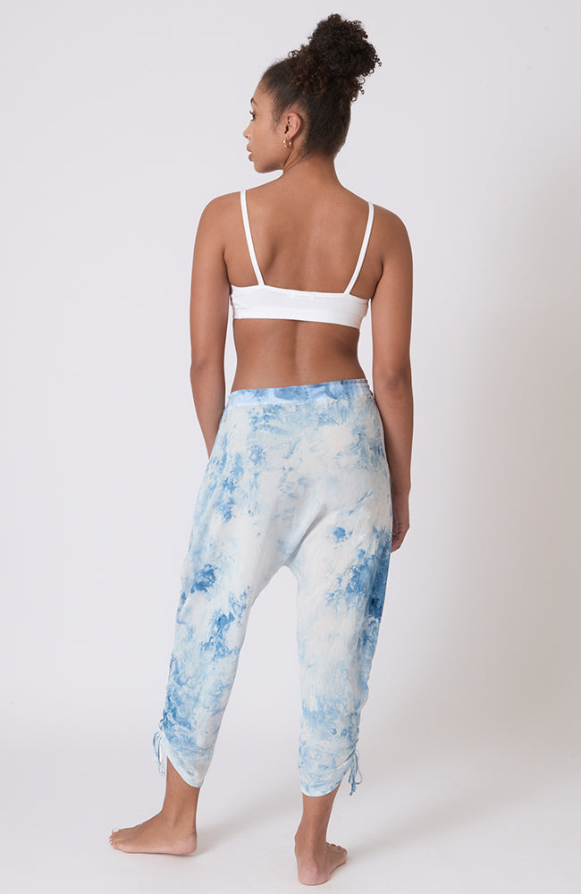 Harem Cool Capri ~ Wild Blue Yonder