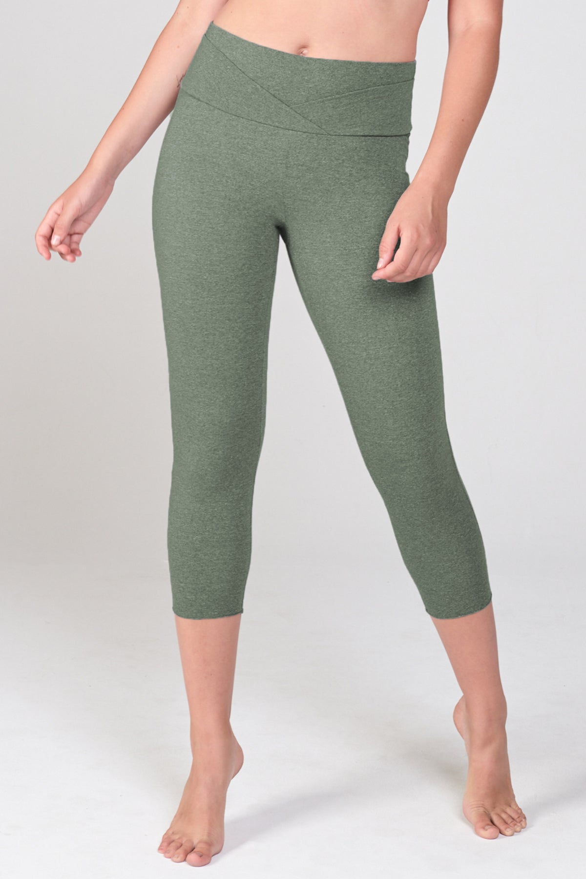 Double Waist Pose Capri ~ Meadow