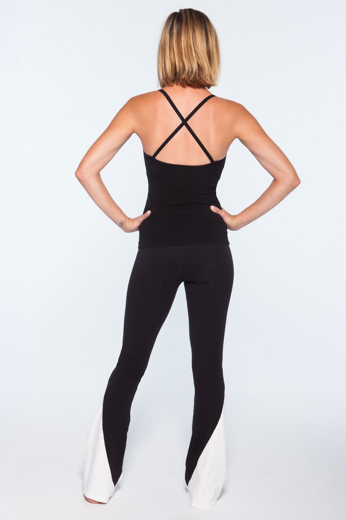Mukta Active Pant ~ Black & White